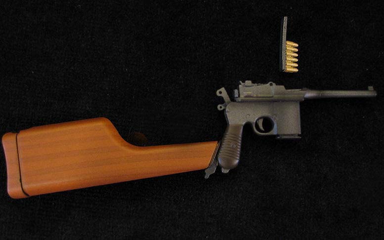 C96 Mauser Broomhandle Pistol with stock & Holster.Ref:#L01.r